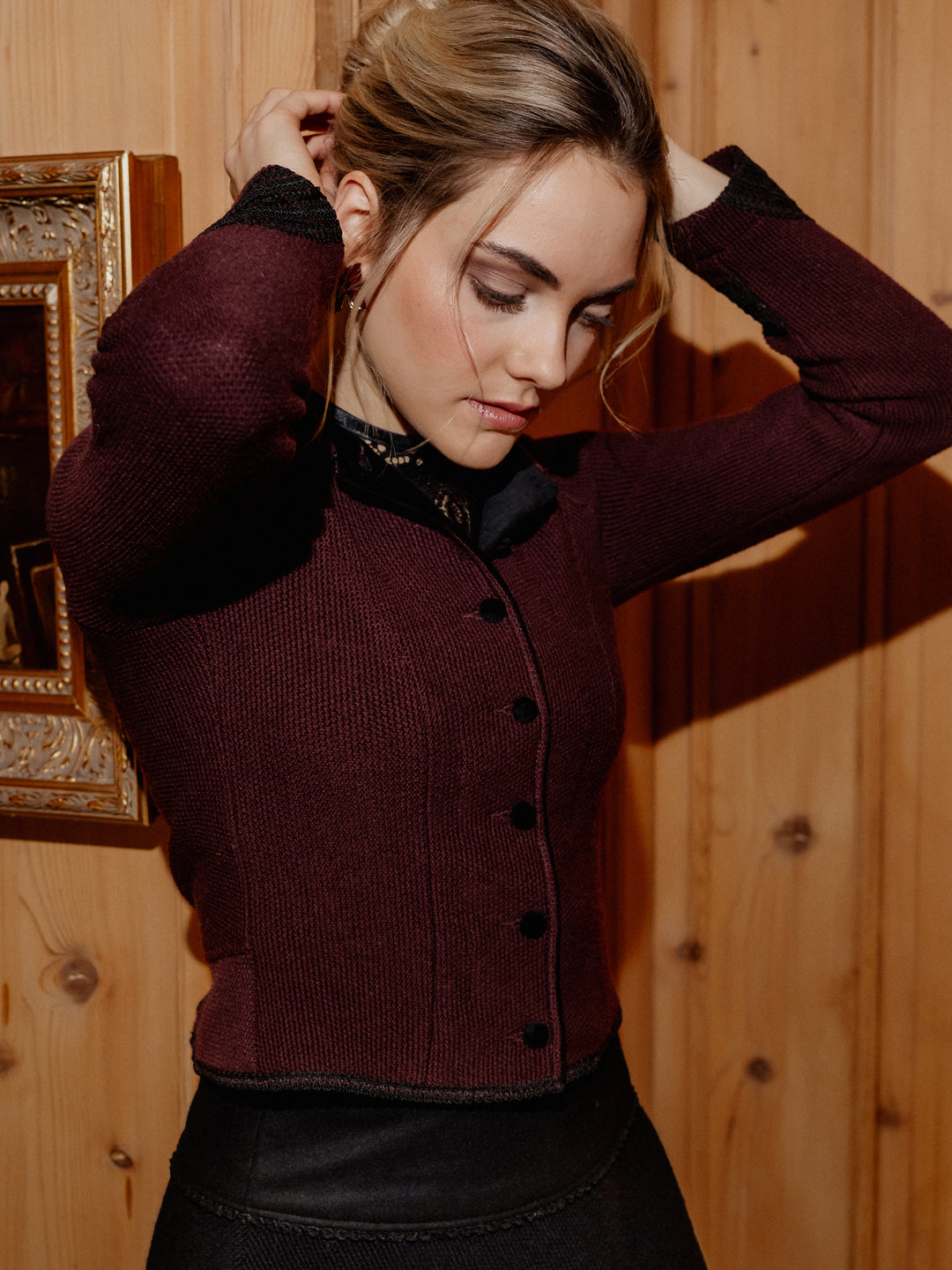 Trachtenjacke Ingrid in Rubinrot