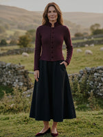 Load image into Gallery viewer, Trachtenjacke Anja in Rubinrot - BUNTE Limited Edition

