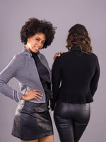 Load image into Gallery viewer, Strickblazer Lea in Schwarz
